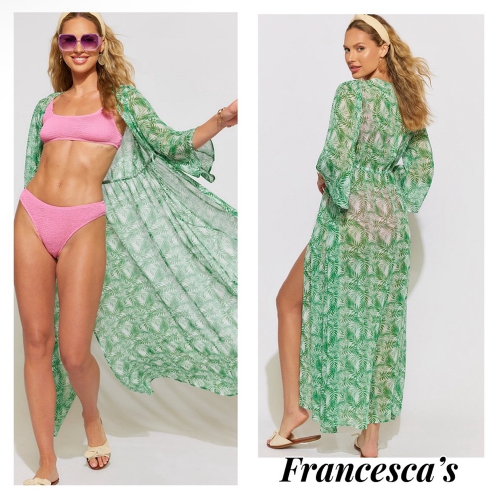 New Francesca's Sheryll Long Tie Front Palm
Print Kimono